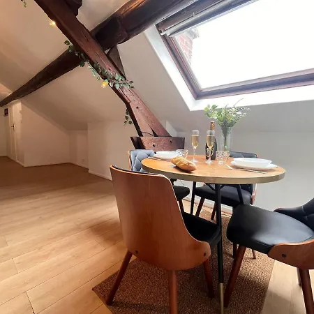 E - Au Petit Bonheur Cosy Proche Du Centre-ville Épernay